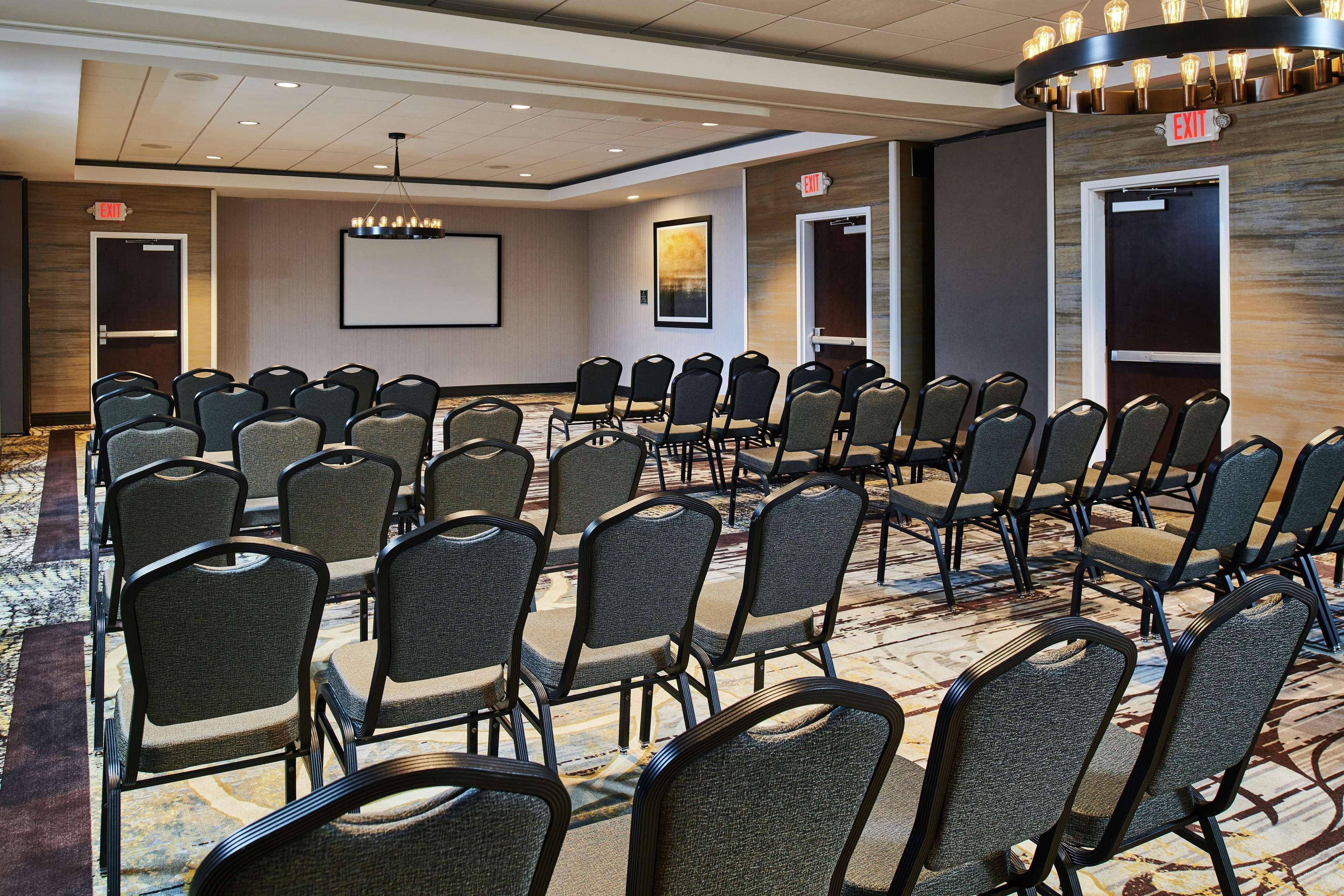 Doubletree By Hilton Crabtree Valley Hotel