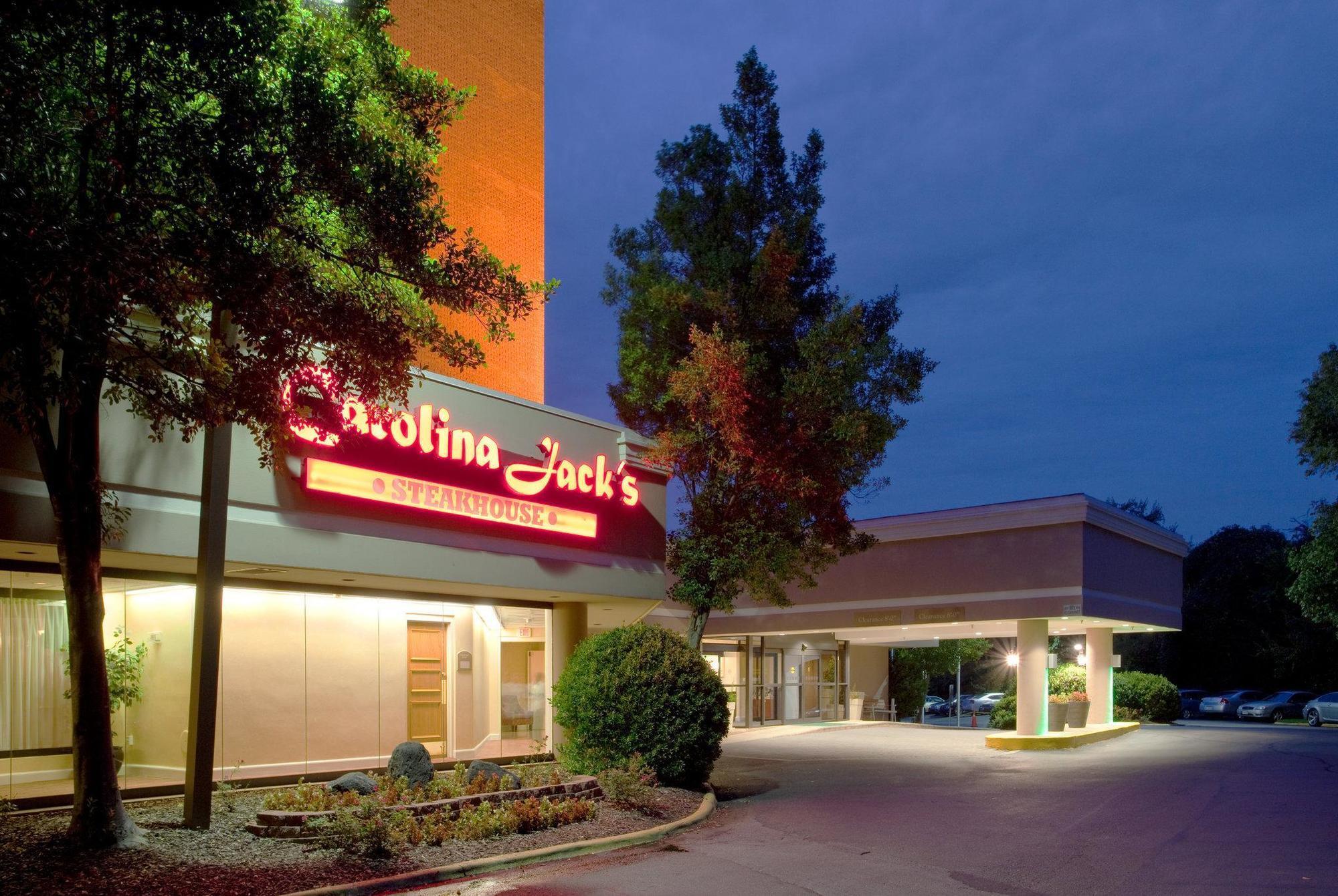 Hotel Doubletree By Hilton Crabtree Valley 4*