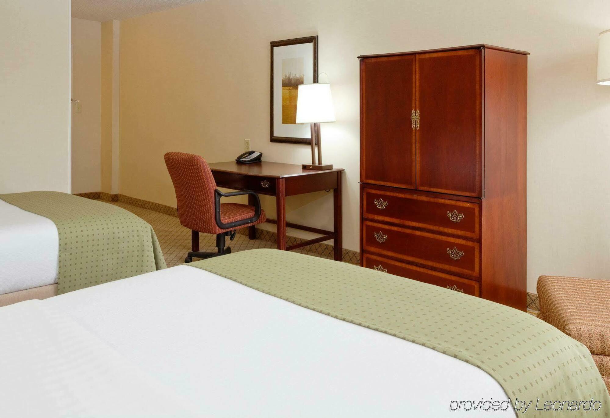 Doubletree By Hilton Crabtree Valley Hotel Raleigh