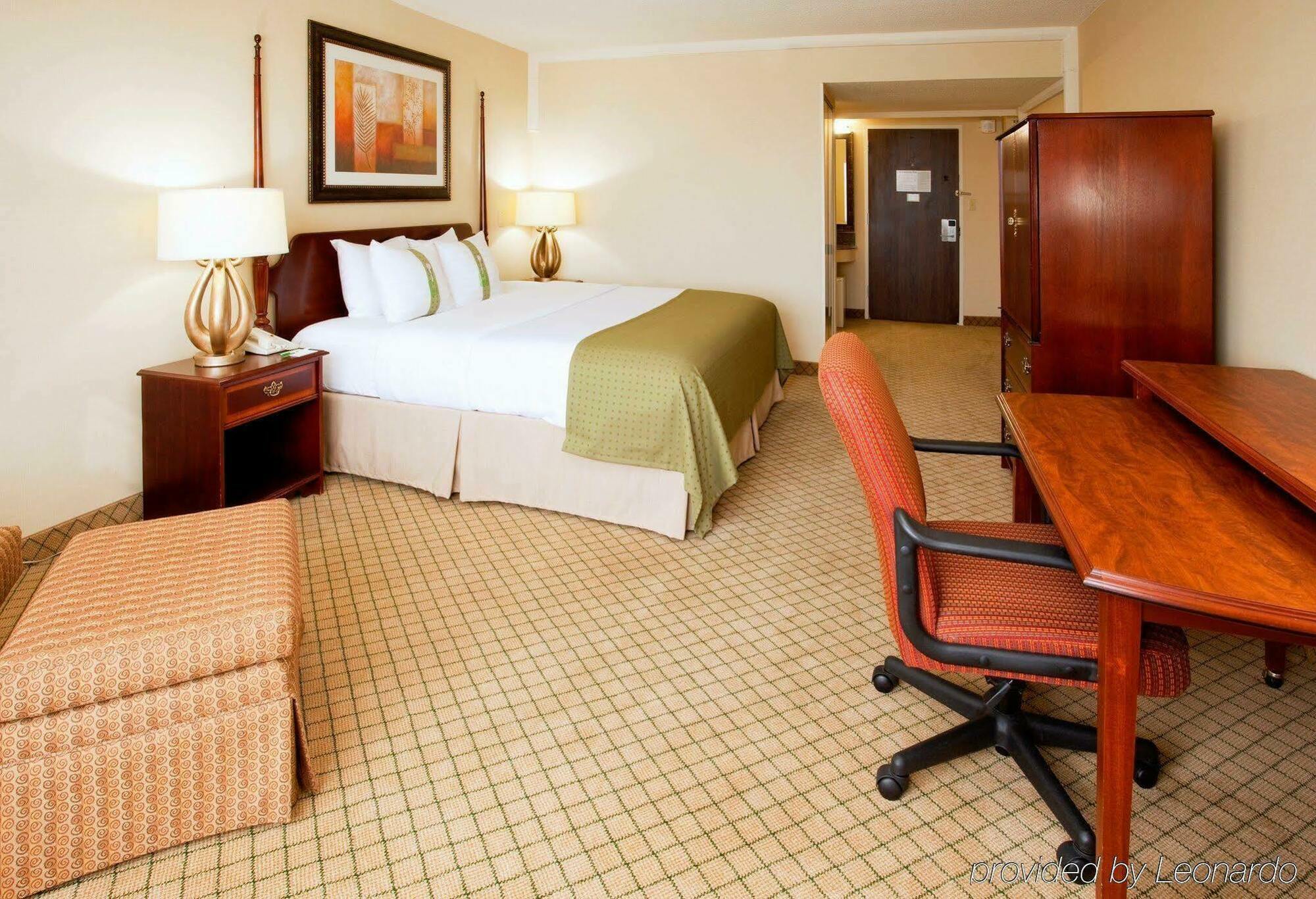 Hotel Doubletree By Hilton Crabtree Valley